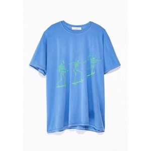 Urban skeletons tee